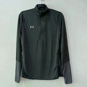 Under Armour Heatgear Long Sleeve Half Zip Pull Over - Size M